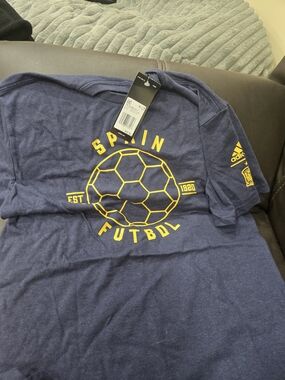 MENS Adidas Spain Futbol Graphic Tee - Navy with Yellow Print Size SMALL